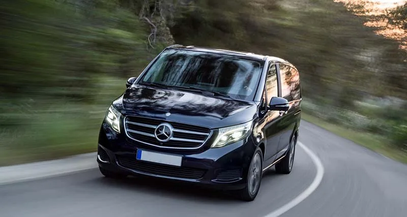Airport Transfer | Private day trips from Brasov for small groups up to 8 people. English-speaking guide, flexible routes, fixed pricing.